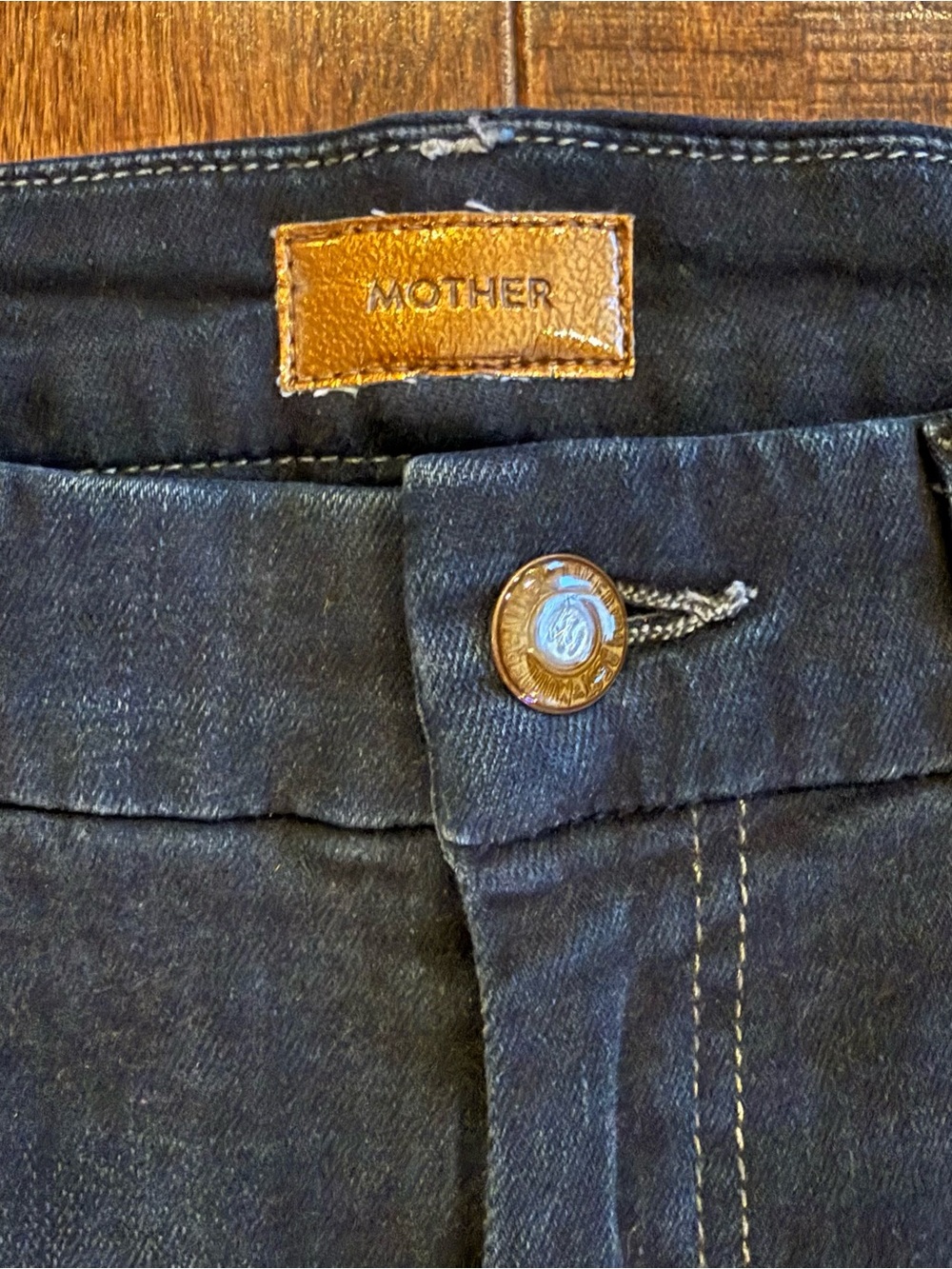 MOTHER High Waisted Looker Coffee, Tea or Me Jeans - Picture 6 of 12